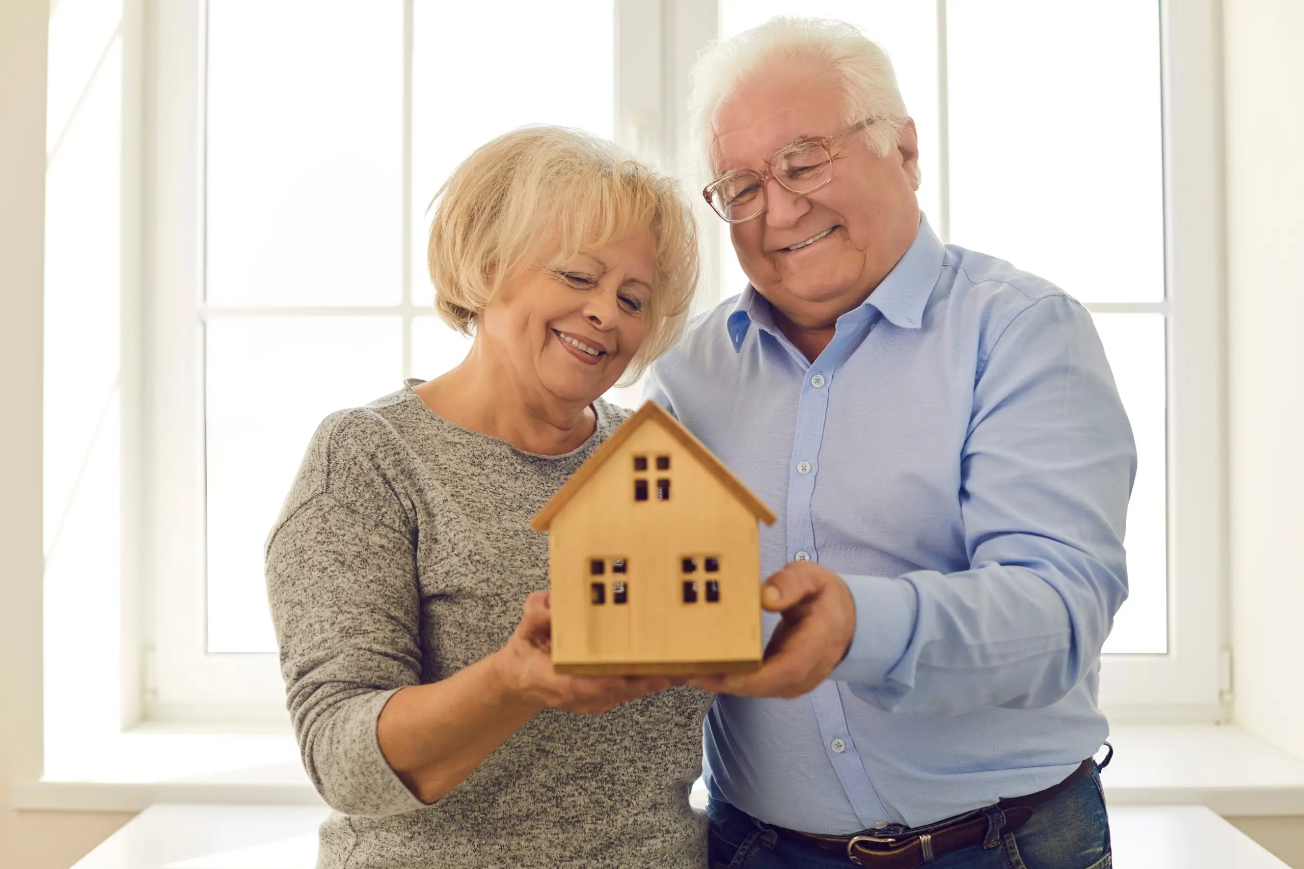 Home Safety Guide for Seniors: 50+ Points Checklist